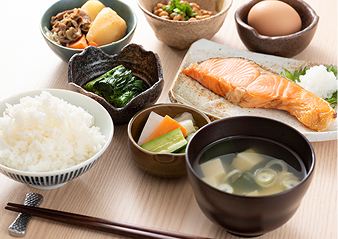 朝食